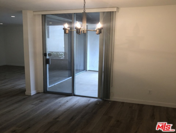 2 Bed Home to Rent in Beverly Hills, California