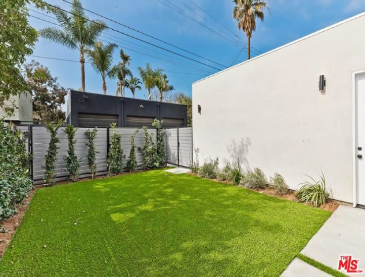 4 Bed Home for Sale in Los Angeles, California