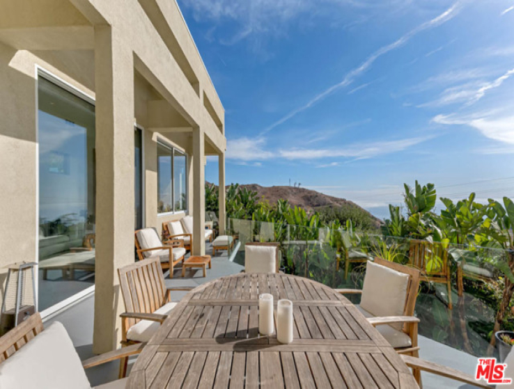 4 Bed Home for Sale in Malibu, California