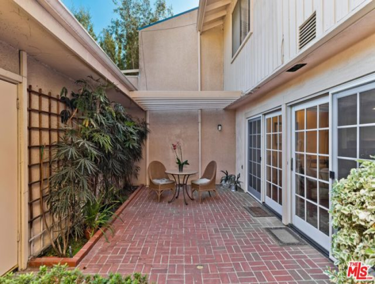 3 Bed Home for Sale in Los Angeles, California