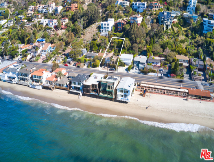 3 Bed Home for Sale in Malibu, California