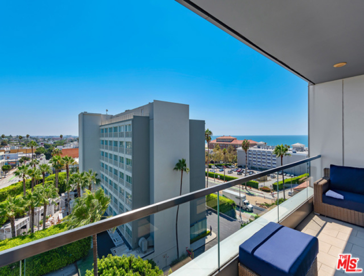 2 Bed Home for Sale in Santa Monica, California