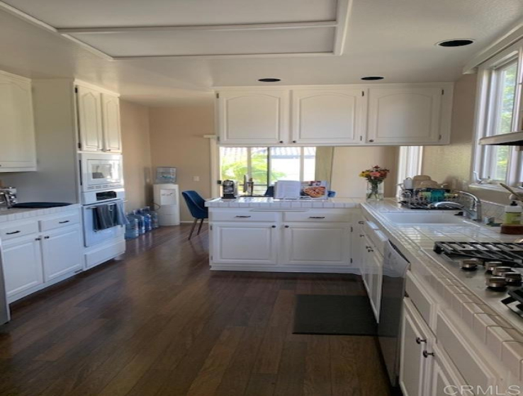 2 Bed Home to Rent in Del Mar, California