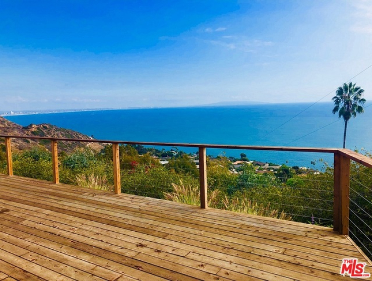 5 Bed Home for Sale in Malibu, California