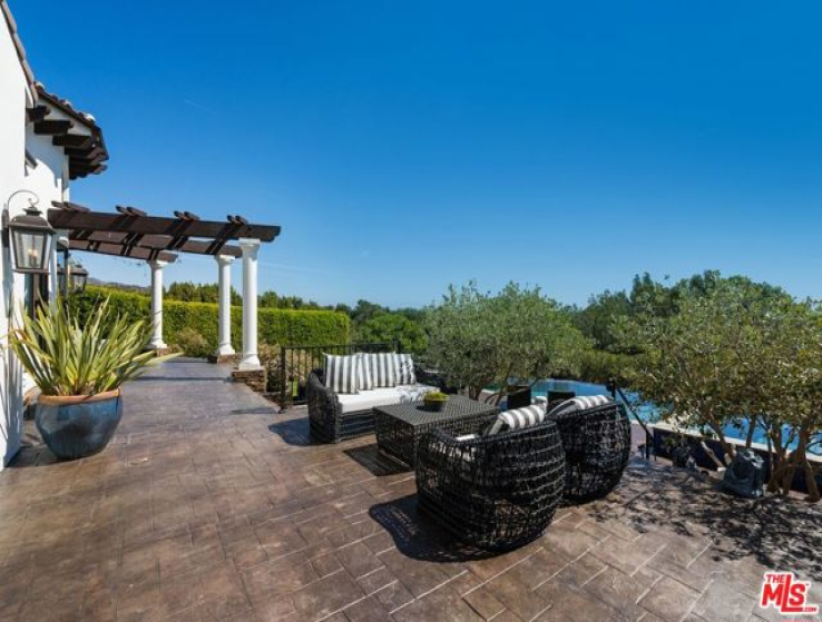 4 Bed Home for Sale in Malibu, California