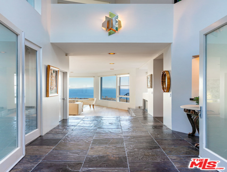 5 Bed Home for Sale in Malibu, California