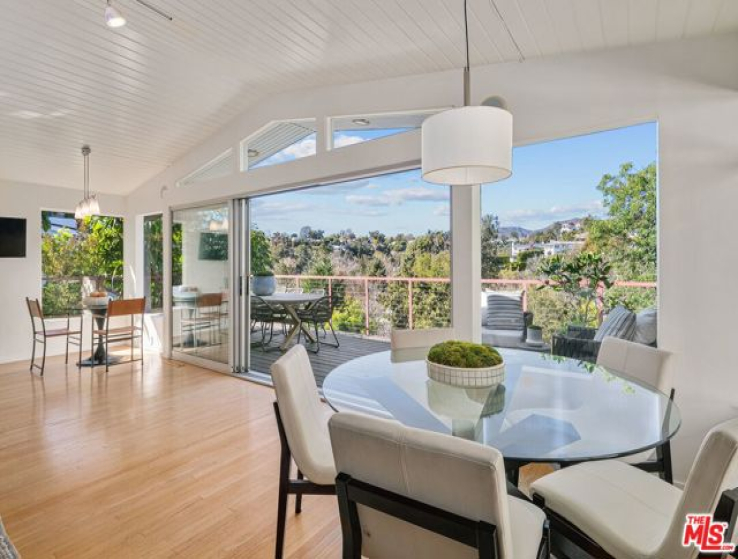 4 Bed Home for Sale in Santa Monica, California