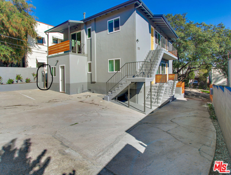 2 Bed Home to Rent in Los Angeles, California