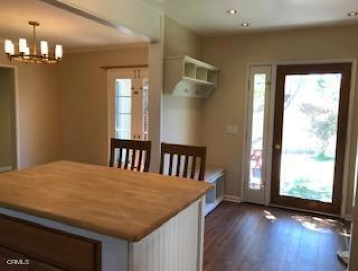 3 Bed Home to Rent in La Crescenta, California