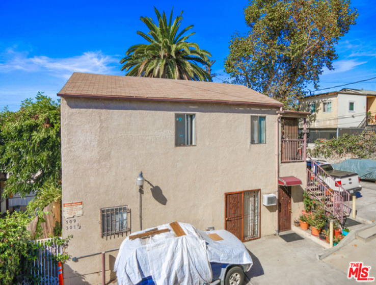  Income Home for Sale in Los Angeles, California