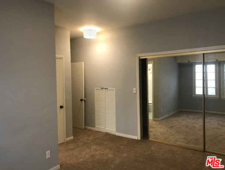 2 Bed Home to Rent in Beverly Hills, California