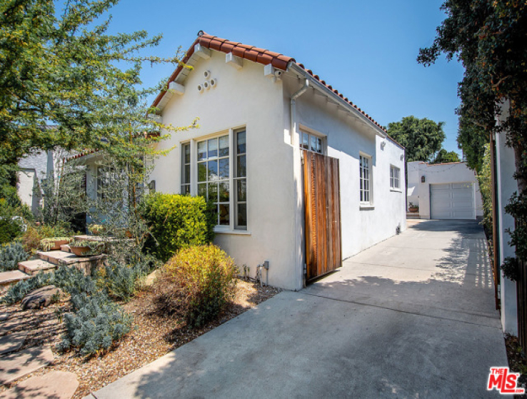 3 Bed Home for Sale in Los Angeles, California