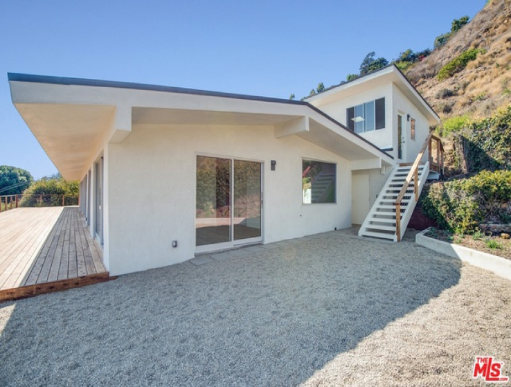 5 Bed Home for Sale in Malibu, California