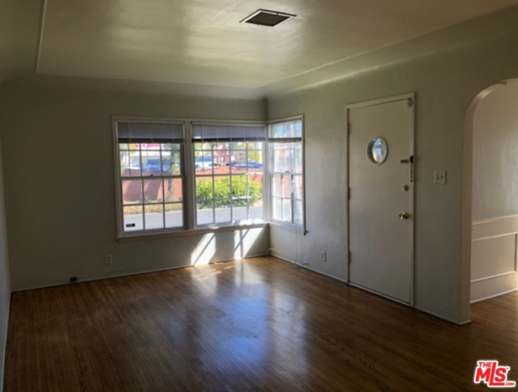 2 Bed Home to Rent in Culver City, California