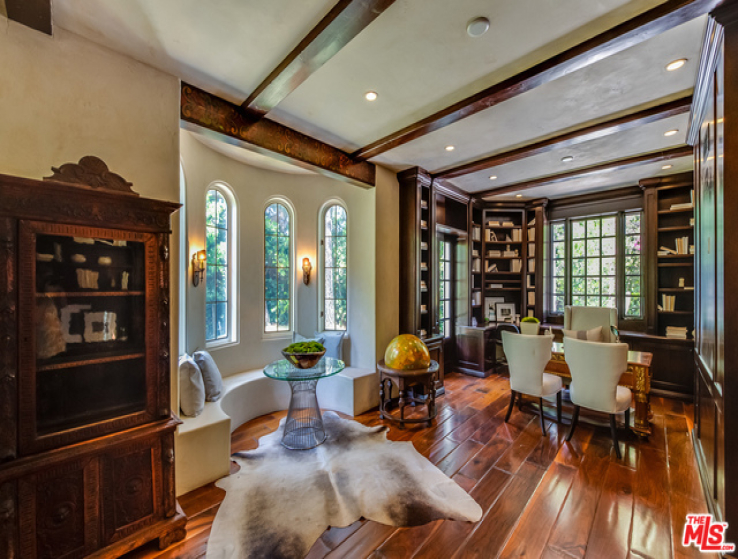 7 Bed Home for Sale in Beverly Hills, California