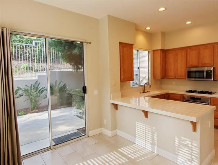 3 Bed Home to Rent in Carlsbad, California