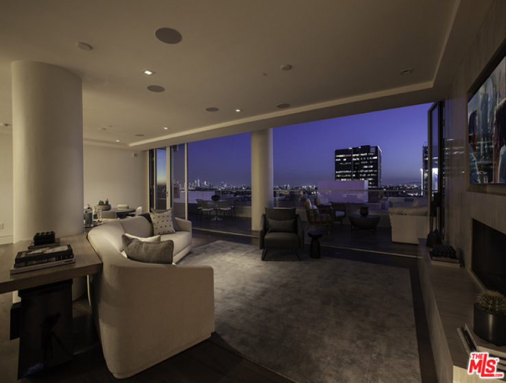 Oversized Fully Furnished Penthouse