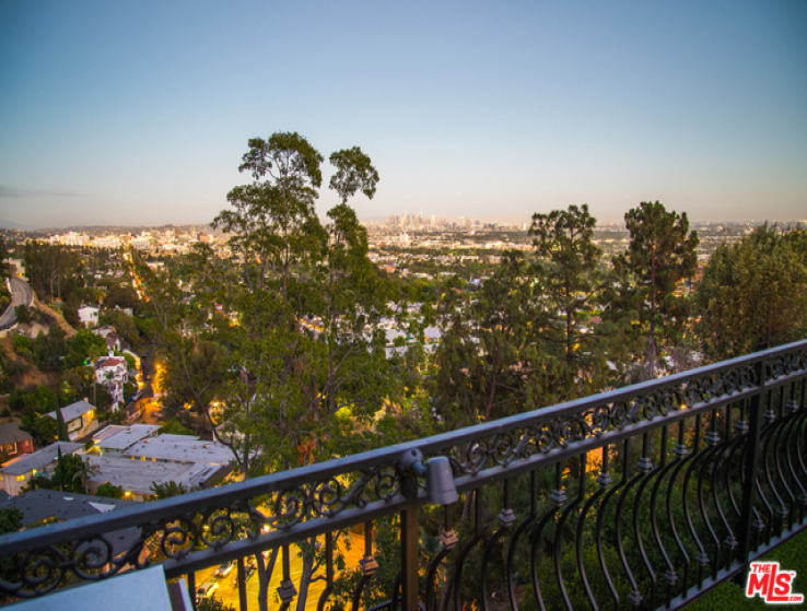 3 Bed Home for Sale in Los Angeles, California