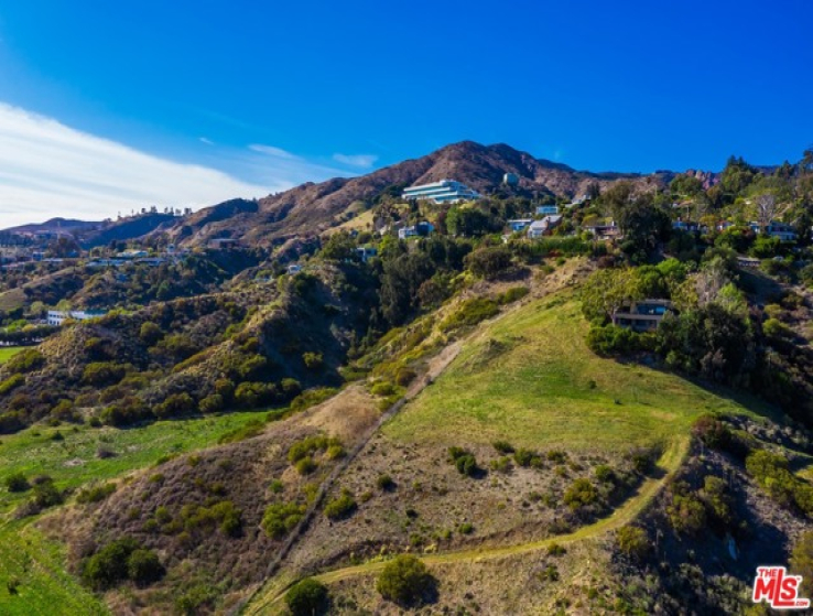  Land for Sale in Malibu, California