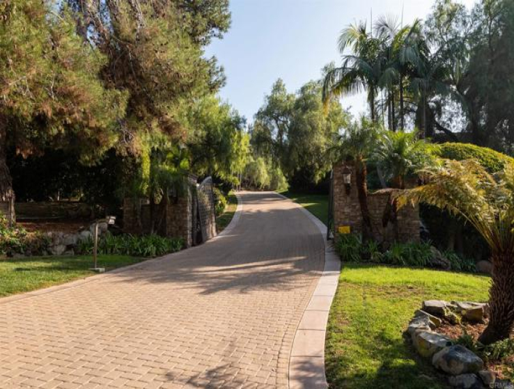 5 Bed Home for Sale in Rancho Santa Fe, California