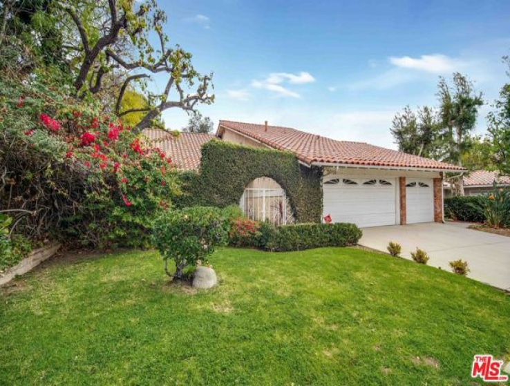 4 Bed Home for Sale in Los Angeles, California