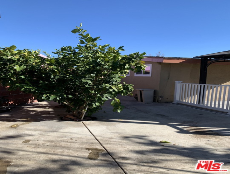 3 Bed Home to Rent in Covina, California