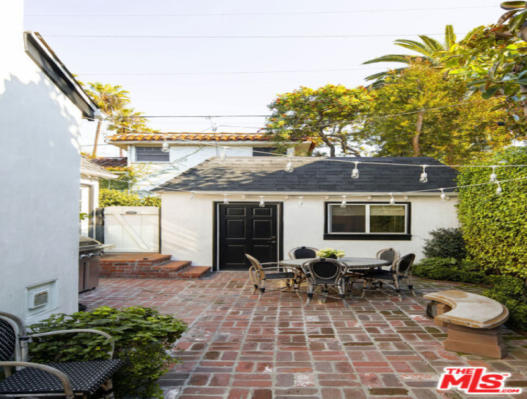 2 Bed Home for Sale in Los Angeles, California