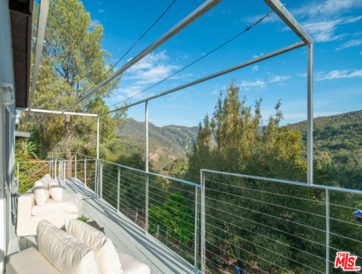 4 Bed Home for Sale in Topanga, California