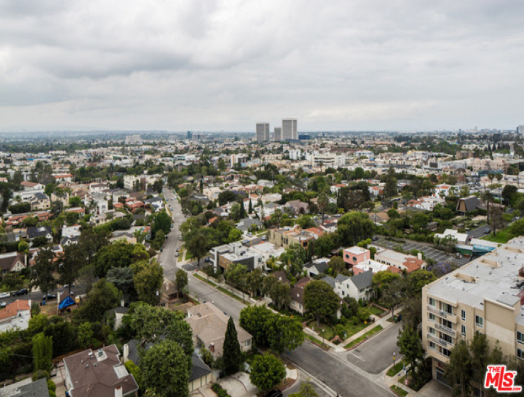 3 Bed Home to Rent in Los Angeles, California