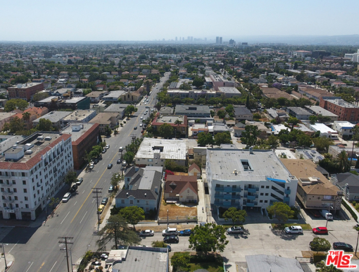 3 Bed Home for Sale in Los Angeles, California