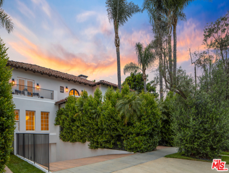 5 Bed Home for Sale in Toluca Lake, California