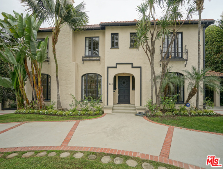 5 Bed Home to Rent in Beverly Hills, California