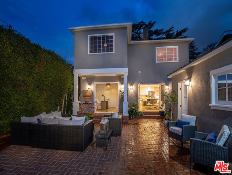 4 Bed Home for Sale in Studio City, California