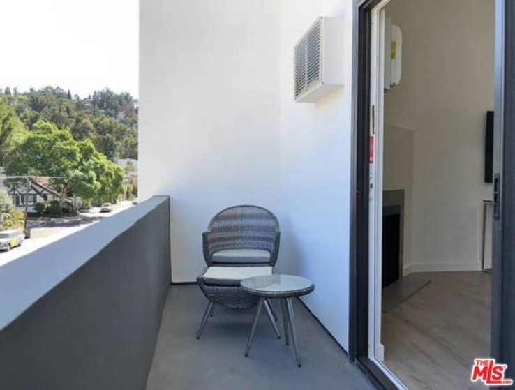 1 Bed Home to Rent in Los Angeles, California