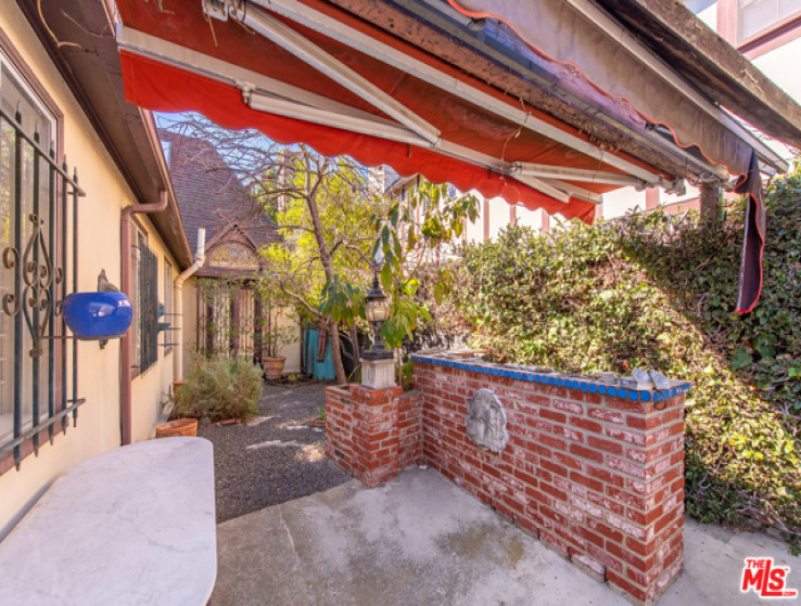 5 Bed Home for Sale in Santa Monica, California