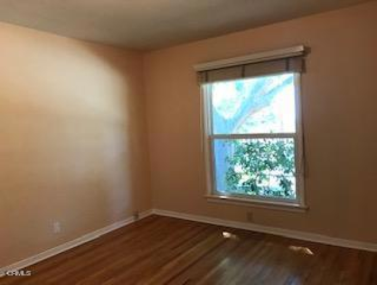 3 Bed Home to Rent in La Crescenta, California