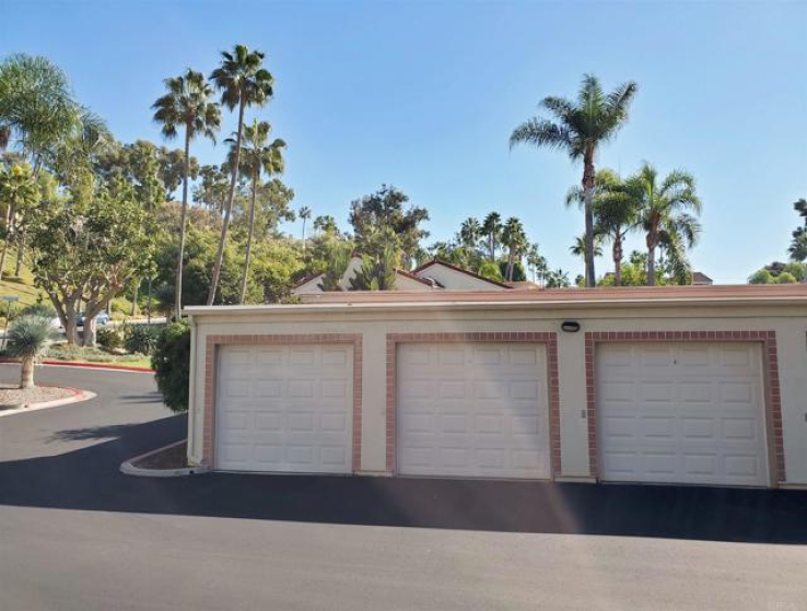 2 Bed Home to Rent in Carlsbad, California