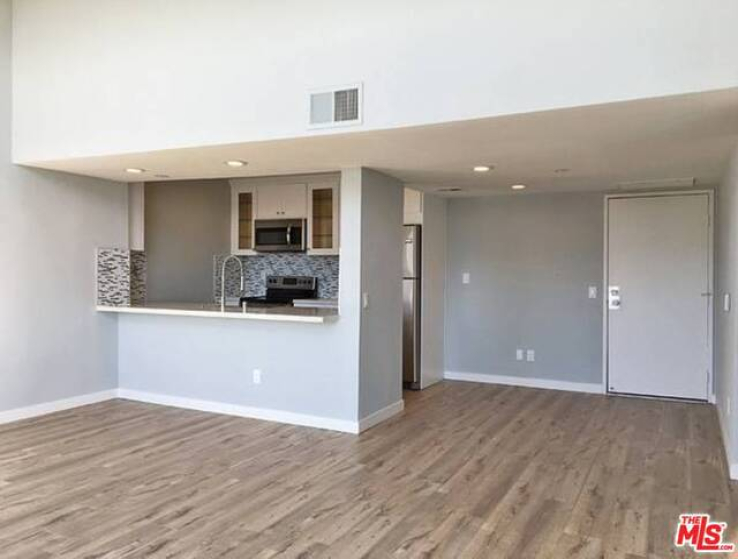 2 Bed Home to Rent in Los Angeles, California