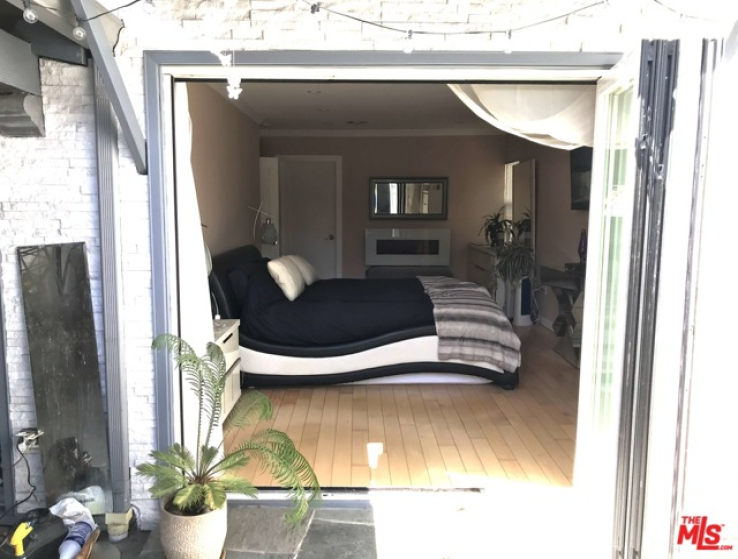 2 Bed Home to Rent in Los Angeles, California