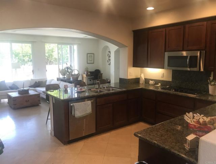 3 Bed Home to Rent in Carlsbad, California