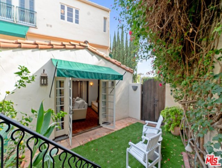 3 Bed Home for Sale in Los Angeles, California