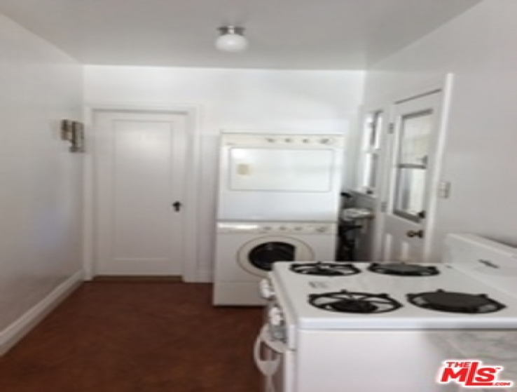 2 Bed Home to Rent in Culver City, California