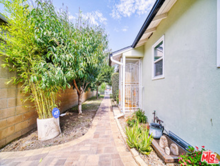 2 Bed Home to Rent in Culver City, California