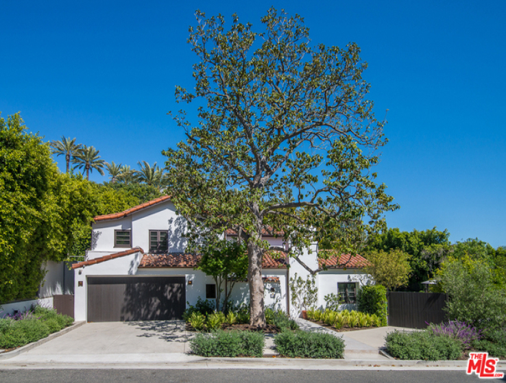 5 Bed Home for Sale in Beverly Hills, California