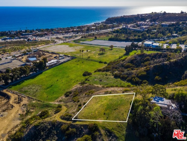  Land for Sale in Malibu, California