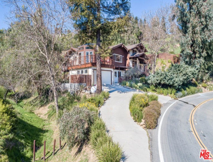 4 Bed Home for Sale in Topanga, California