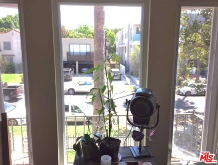 2 Bed Home to Rent in Los Angeles, California