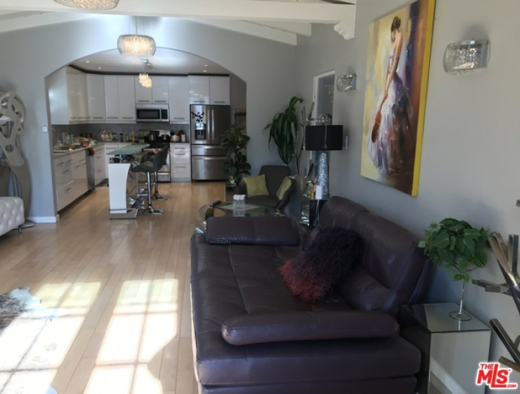 2 Bed Home to Rent in Los Angeles, California