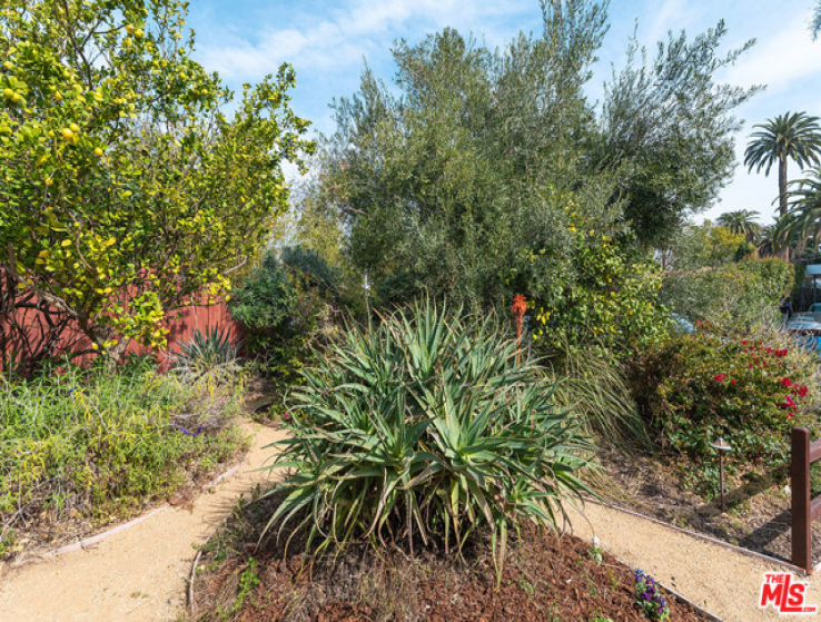 3 Bed Home for Sale in Los Angeles, California