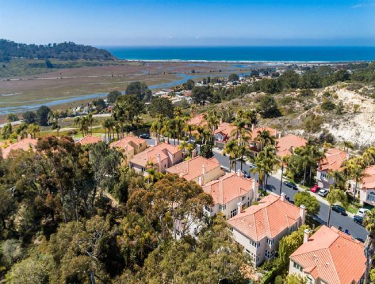 4 Bed Home for Sale in Del Mar, California